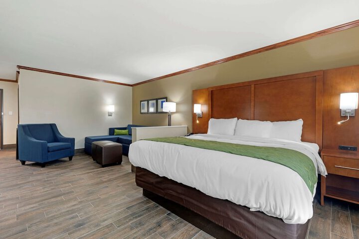 Room 16 of 51