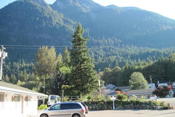 Property Grounds 21 of 21