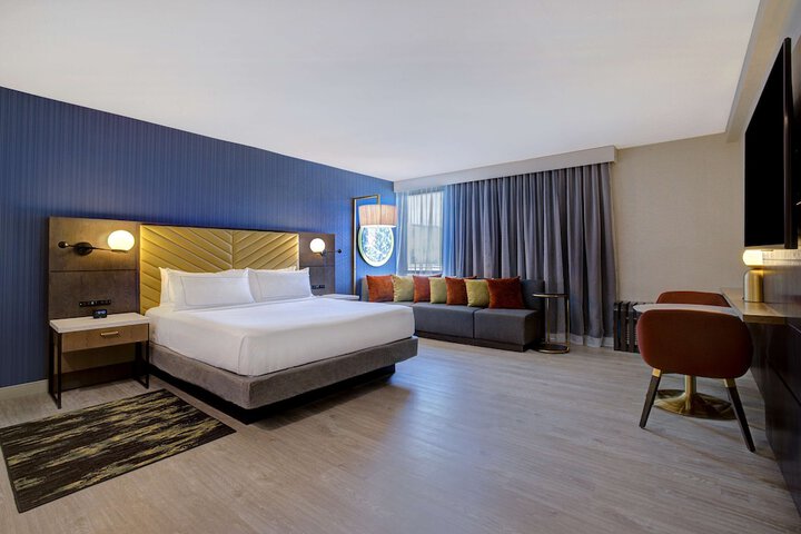 Room 31 of 82