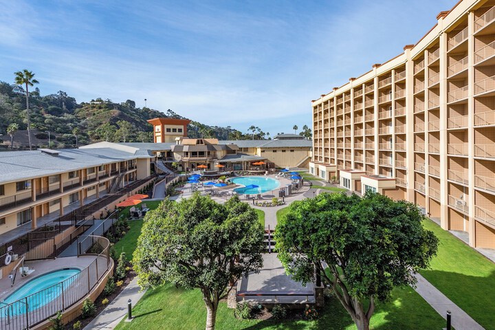 Hotel 9 of 77