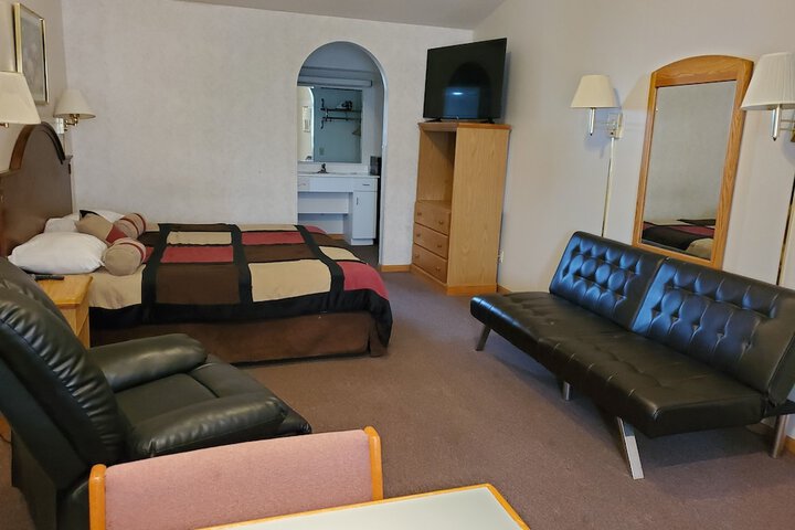 Room 34 of 43