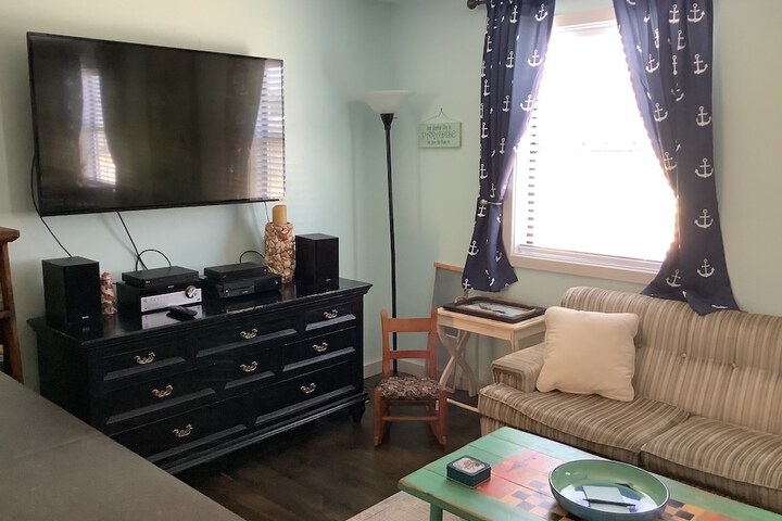 Room 123 of 200