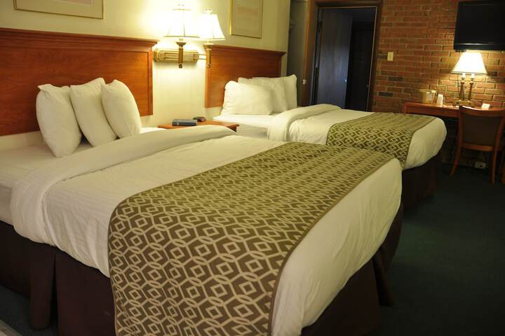 Room 11 of 34