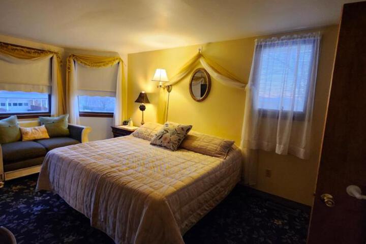 The White Birch Inn