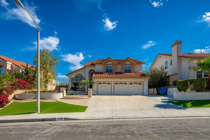 at Marbella Lane - Captivating Home W / pool