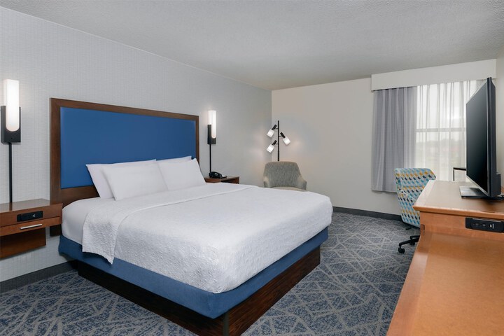 Hampton Inn Buffalo-Airport / Galleria Mall