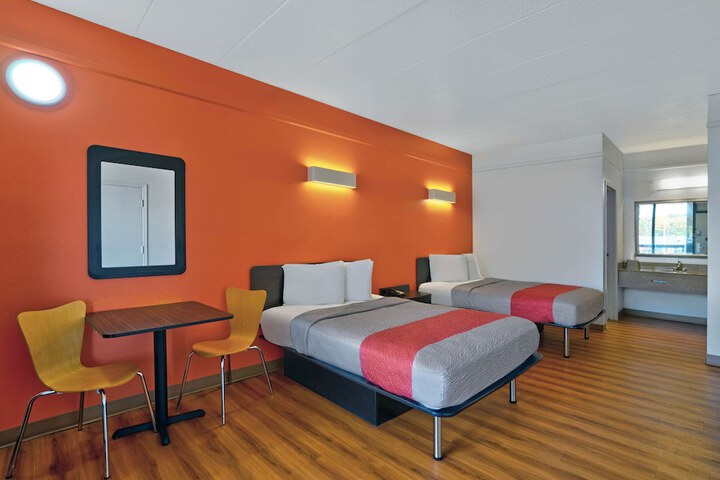 Motel 6 Seaford DE