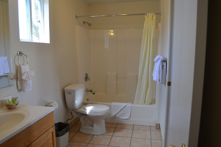Seaview Inn