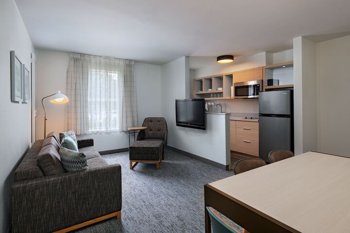 Room 9 of 21