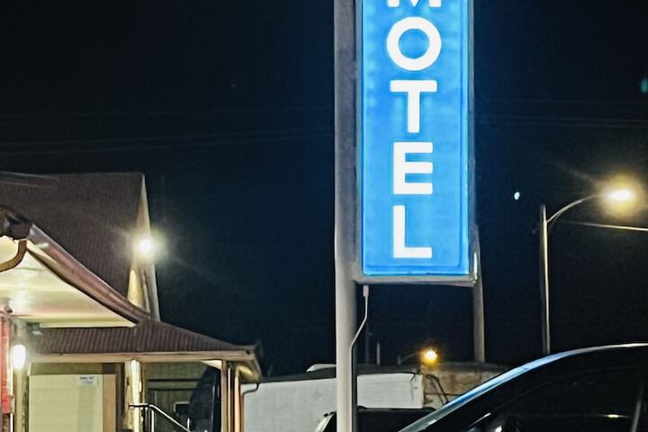 Town House Motel