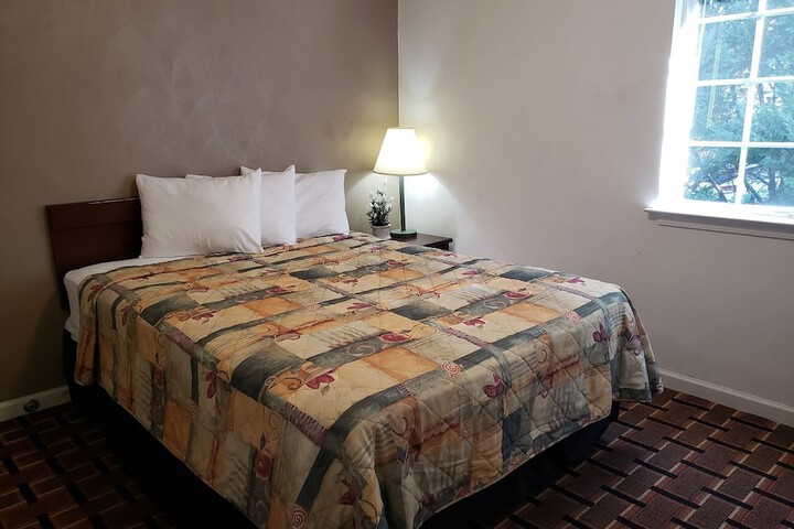 Room 45 of 49