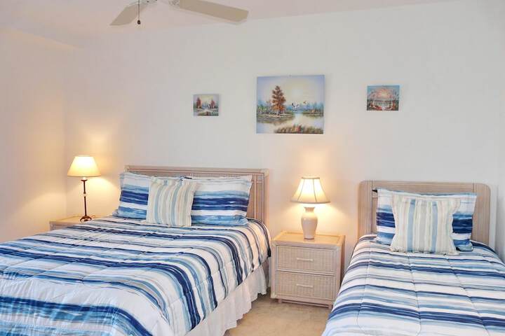 Room 7 of 26