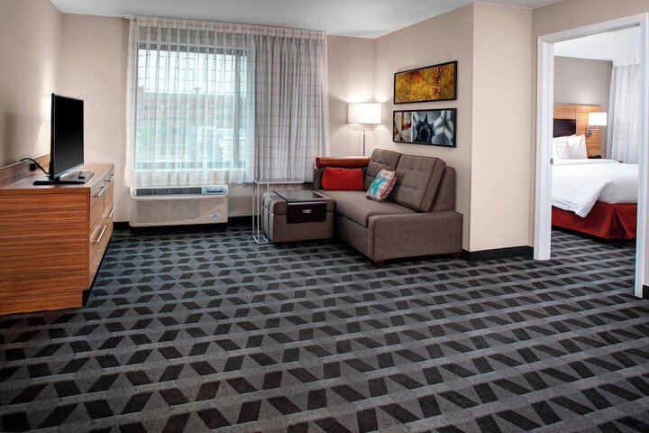 Room 19 of 51