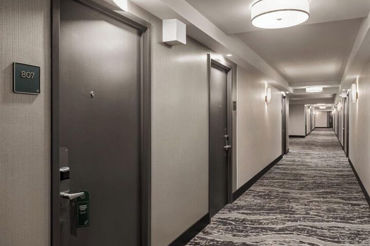 Ballroom/Hall 47 of 52