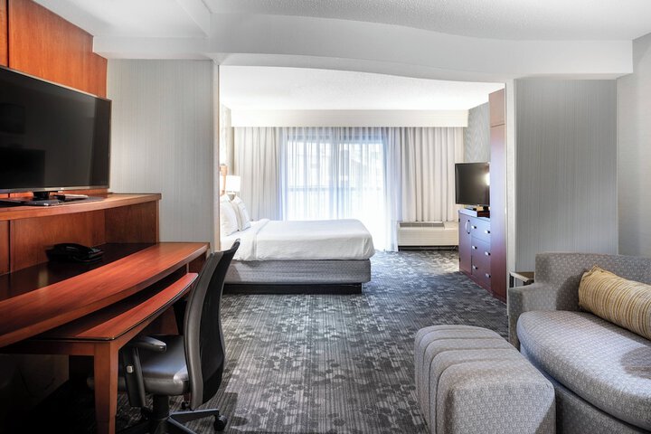 Courtyard Marriott Denton