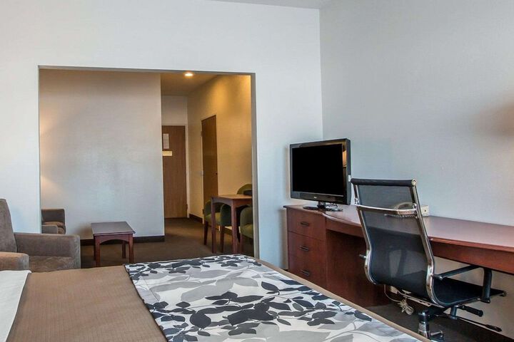 Room 15 of 35