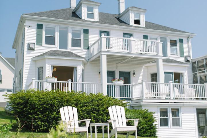 Admirals Quarters Inn