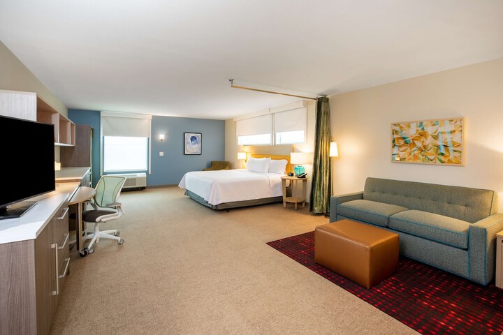 Room 10 of 26