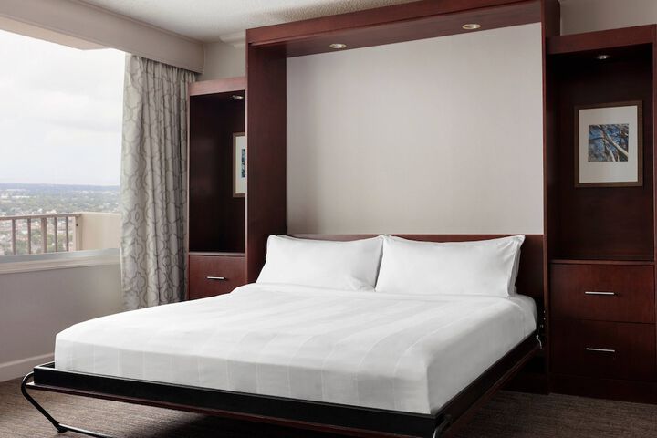 Room 37 of 105