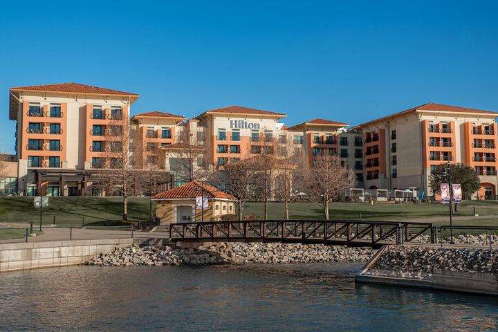Hilton Dallas / Rockwall Lakefront