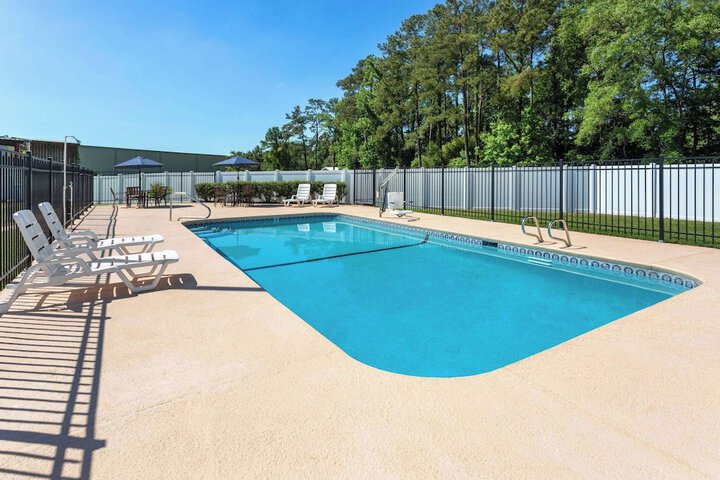 Pool 13 of 54
