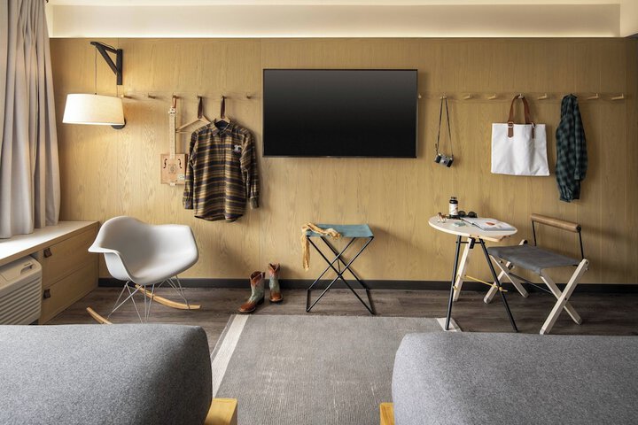 Room 25 of 50