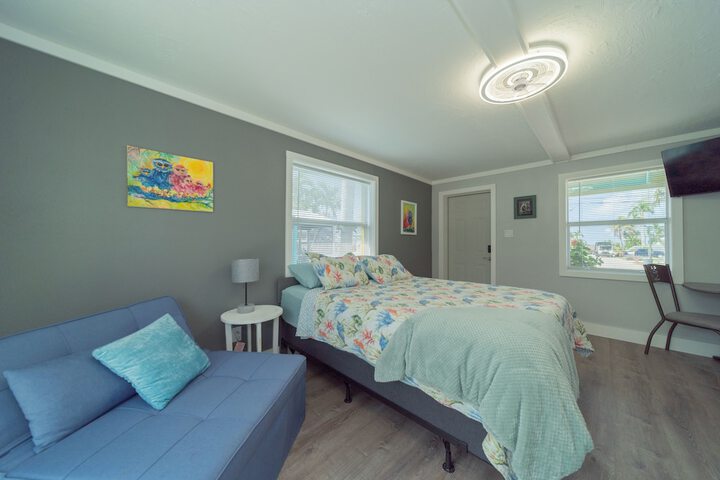 Room 17 of 31