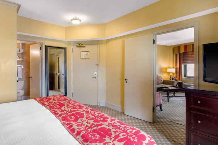Room 77 of 139