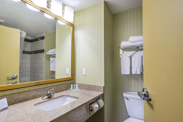 Room 14 of 56