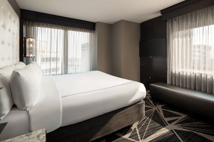Room 34 of 109