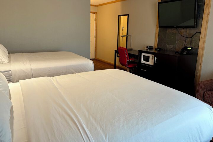 Americas Best Value Inn Wall