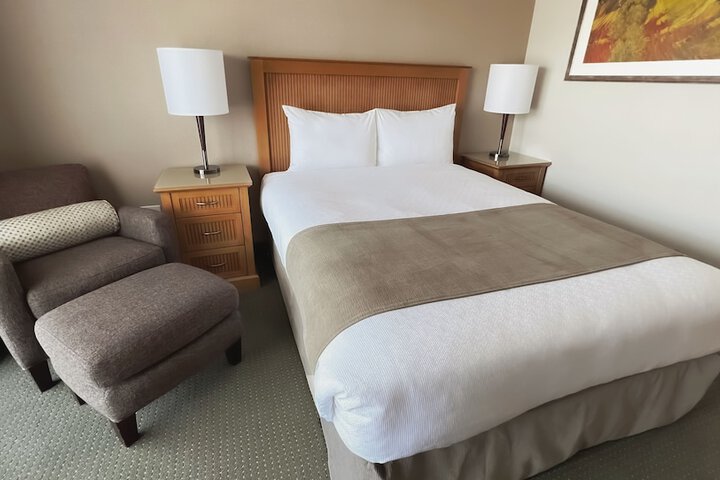 Room 32 of 77