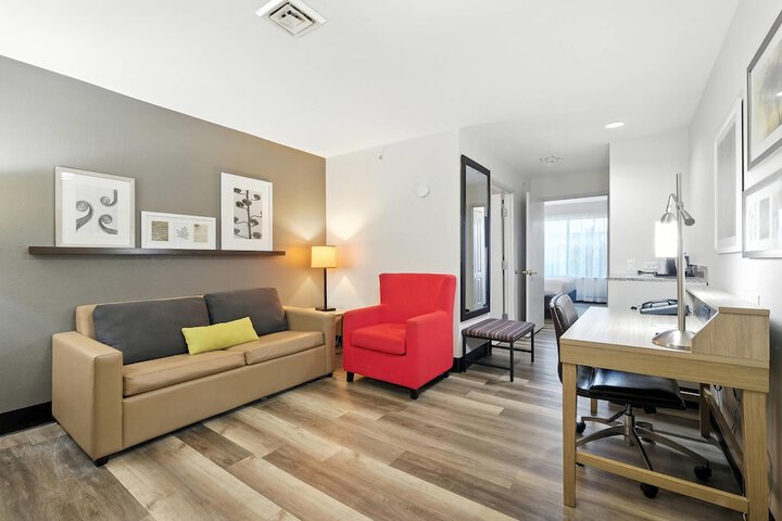 Country Inn & Suites by Radisson Merrillville, IN