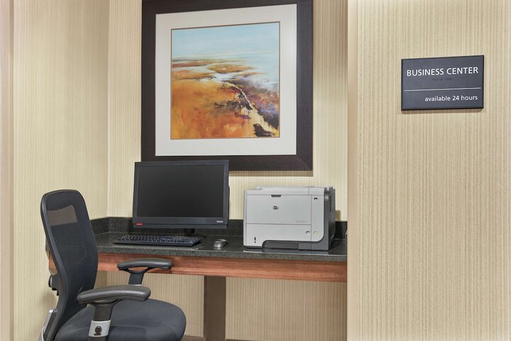 Business Center 22 of 22