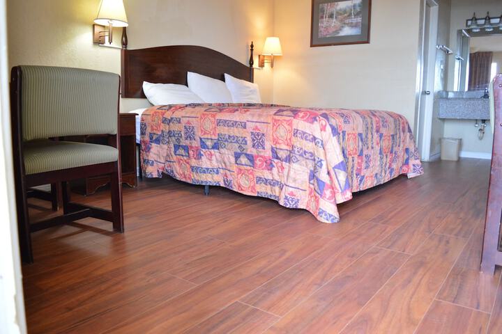 Knights Inn Greenville TX