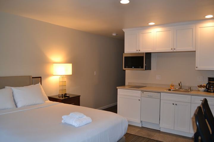 Room 25 of 53