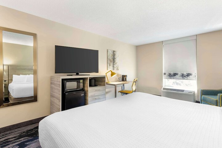 Best Western Plus Beckley Inn