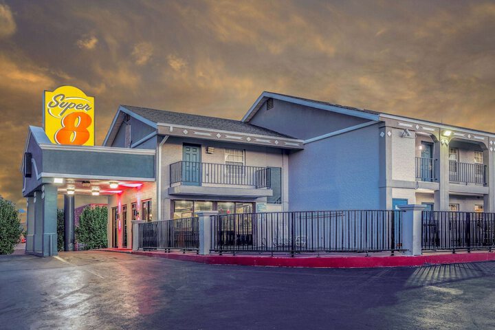 Hotel 4 of 29