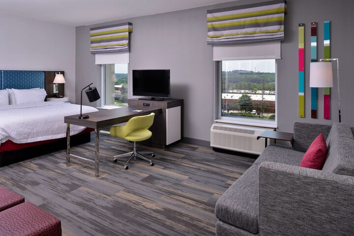 Hampton Inn & Suites Atlanta / Marietta