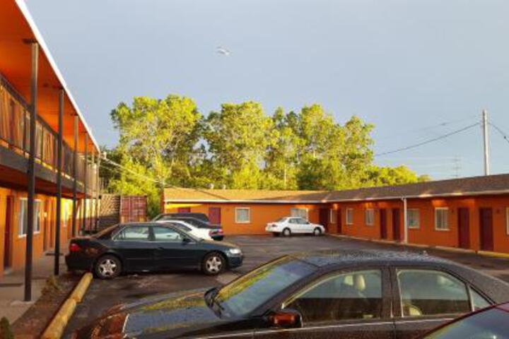 Mona Lisa Motel