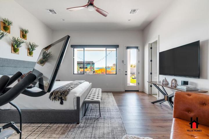 Peaceful Getaway to a New Custom-Built Luxury Home