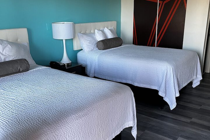 Howard Johnson by Wyndham Hartford South – Rocky Hill