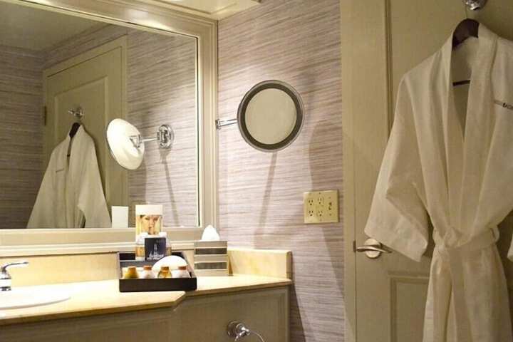 Room 15 of 70