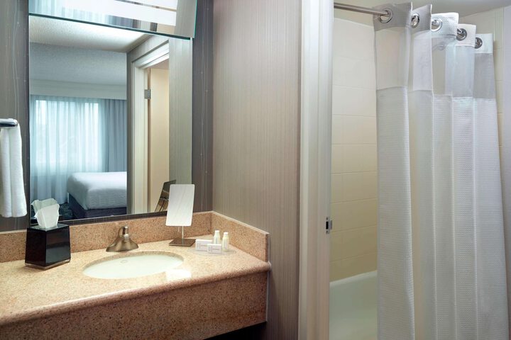 Room 30 of 49