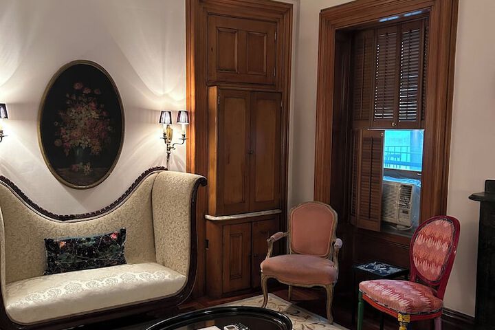 Room 12 of 26