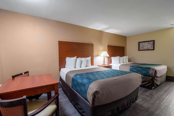 Room 20 of 37