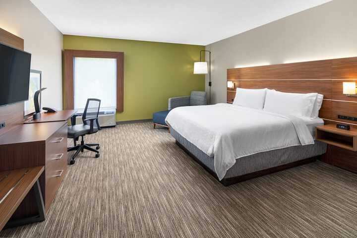 Holiday Inn Express Statesboro by IHG