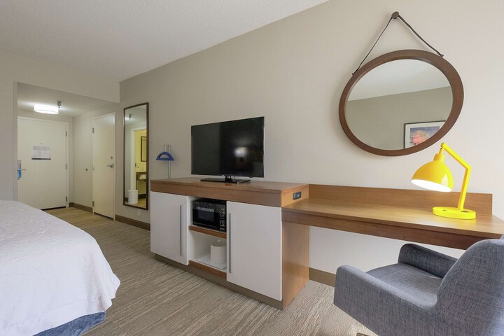 Room 35 of 78
