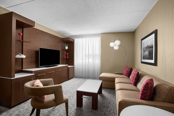 Room 17 of 49