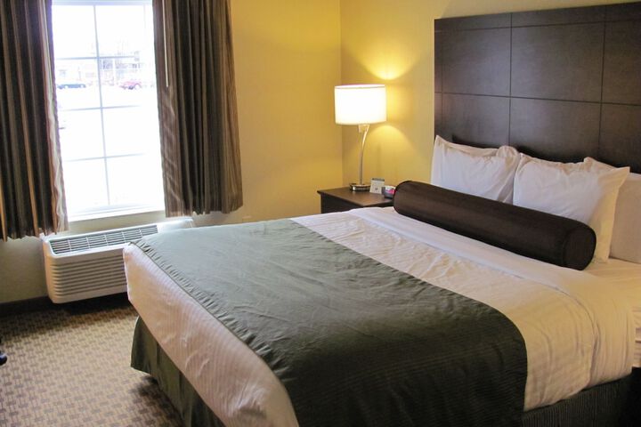 Room 32 of 53
